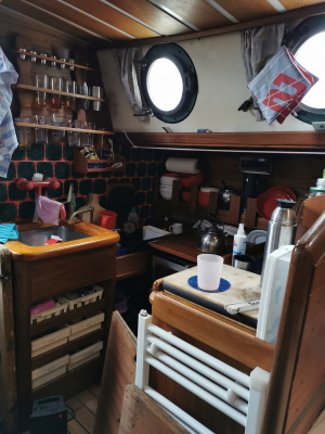 4f63198d-ee65-4087-a749-aa634d310401